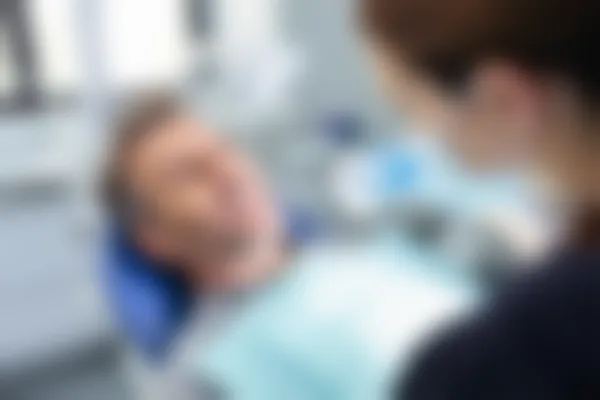 南宁悦美口腔门诊部现推出拔牙优惠活动，原价500元起，现仅需350元起，诚邀您前来享受超值服务！