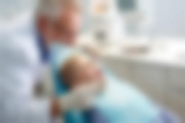 德清值德口腔医院推出牙齿美白优惠活动，价格降至仅需1500元起！原价2000元起的美白服务现享优惠。