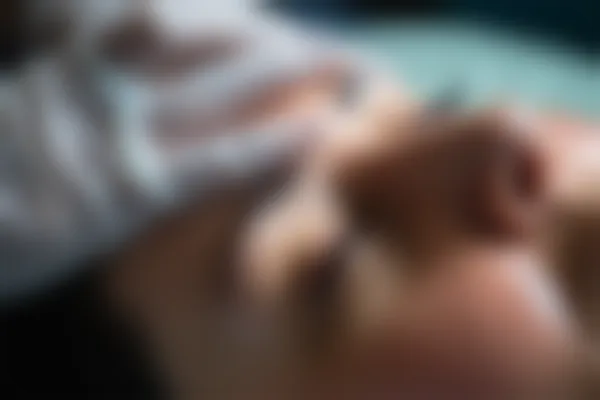 无锡施尔美整形美容医院自体脂肪隆胸活动，原价8000元起，现优惠至仅需6000元起，难得机会，尽情绽放美丽！