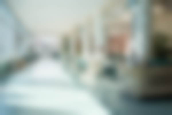 上海沪申五官科口腔专科种植牙、矫正、补牙、拔牙、美白价格曝光，实惠又合理！ 