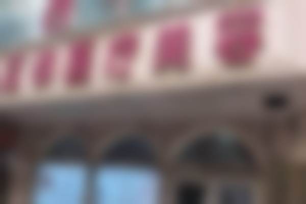 西宁夏都医疗美容门诊部乘车路线：