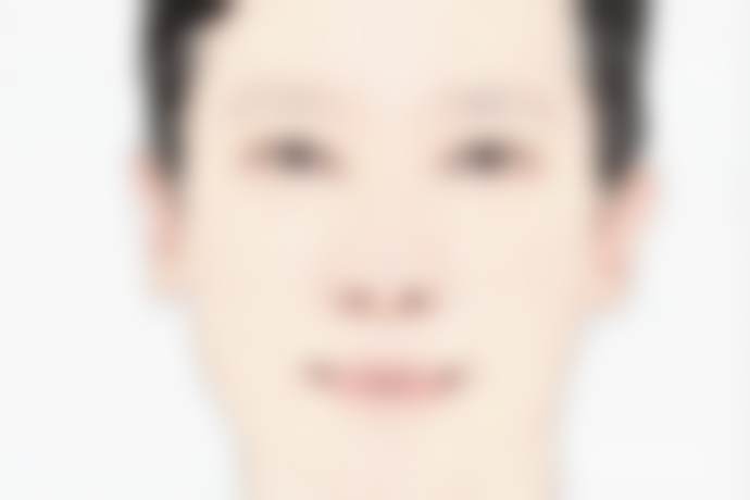 韩国PT(pretty)整形外科尹洪祥医生上班时间:每天上午九点-下午六点