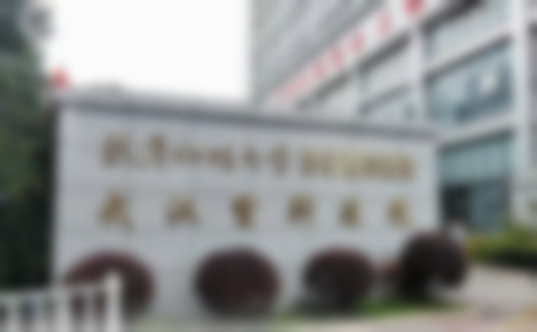 武汉紫荆医院隆鼻+下巴实测：从侧颜断层到妈生感，半肋软骨综合方案+2026价格参考全记录